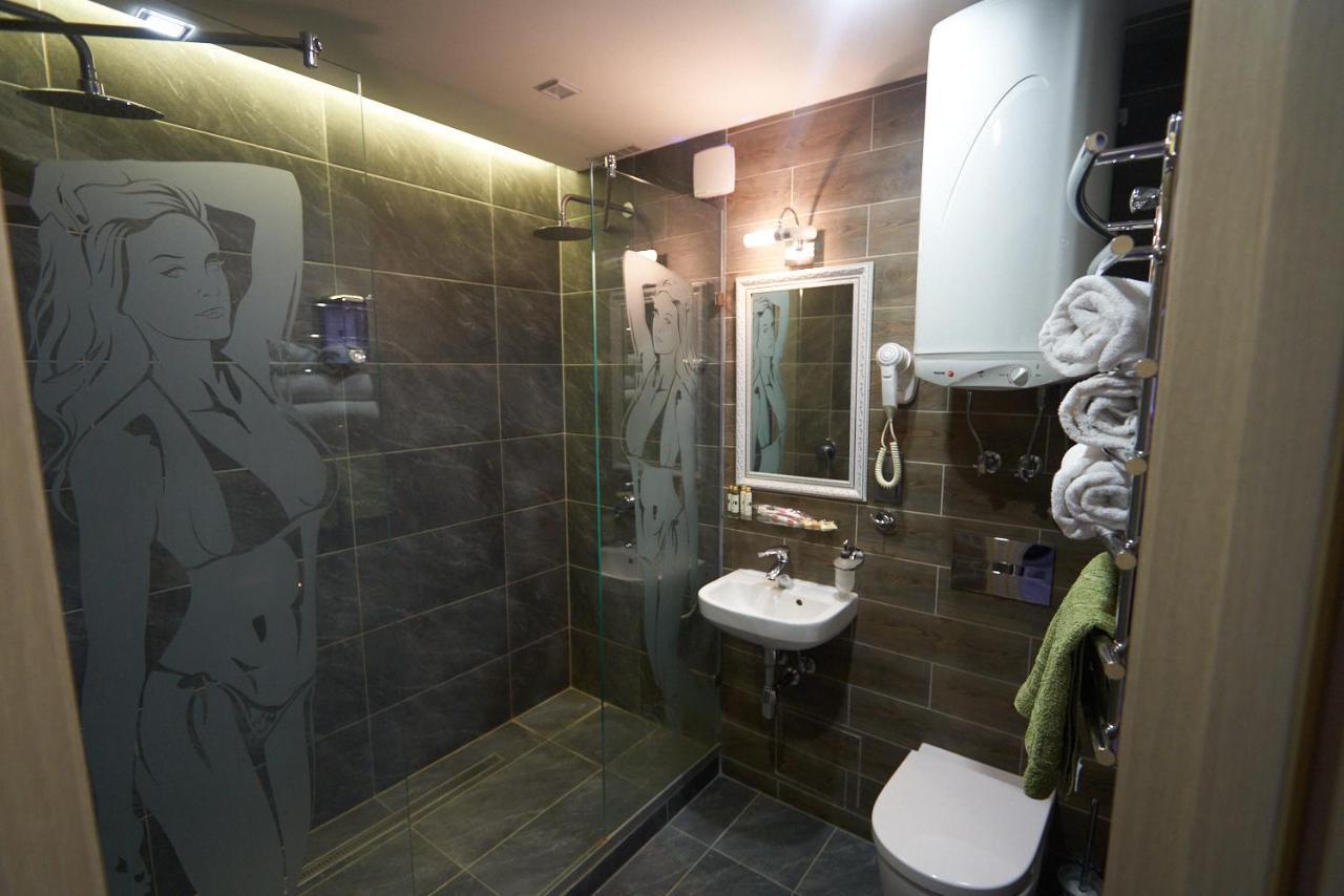Apartment On Pobeda 4 With Sauna Kremenčuk Exteriér fotografie