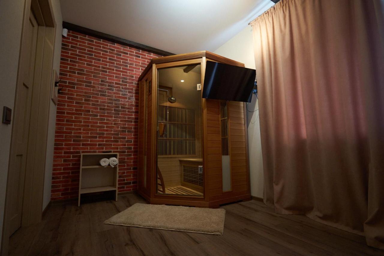 Apartment On Pobeda 4 With Sauna Kremenčuk Exteriér fotografie